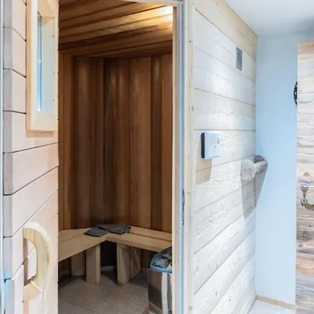 Les Papis Heated Pool Sauna View Chalet